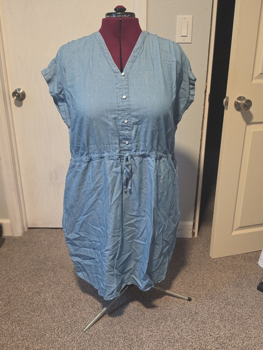 Time and Tru Light Blue Chambray Button-Front Drawstring Dress XXL / 20